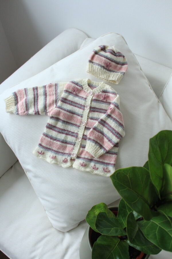 Kinder Strickwesten-Set in Rosa, Bordeaux, Grau und Weiß für Kinder