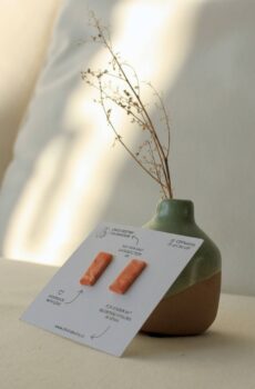 Ohrstecker: orange, eckig gemustert