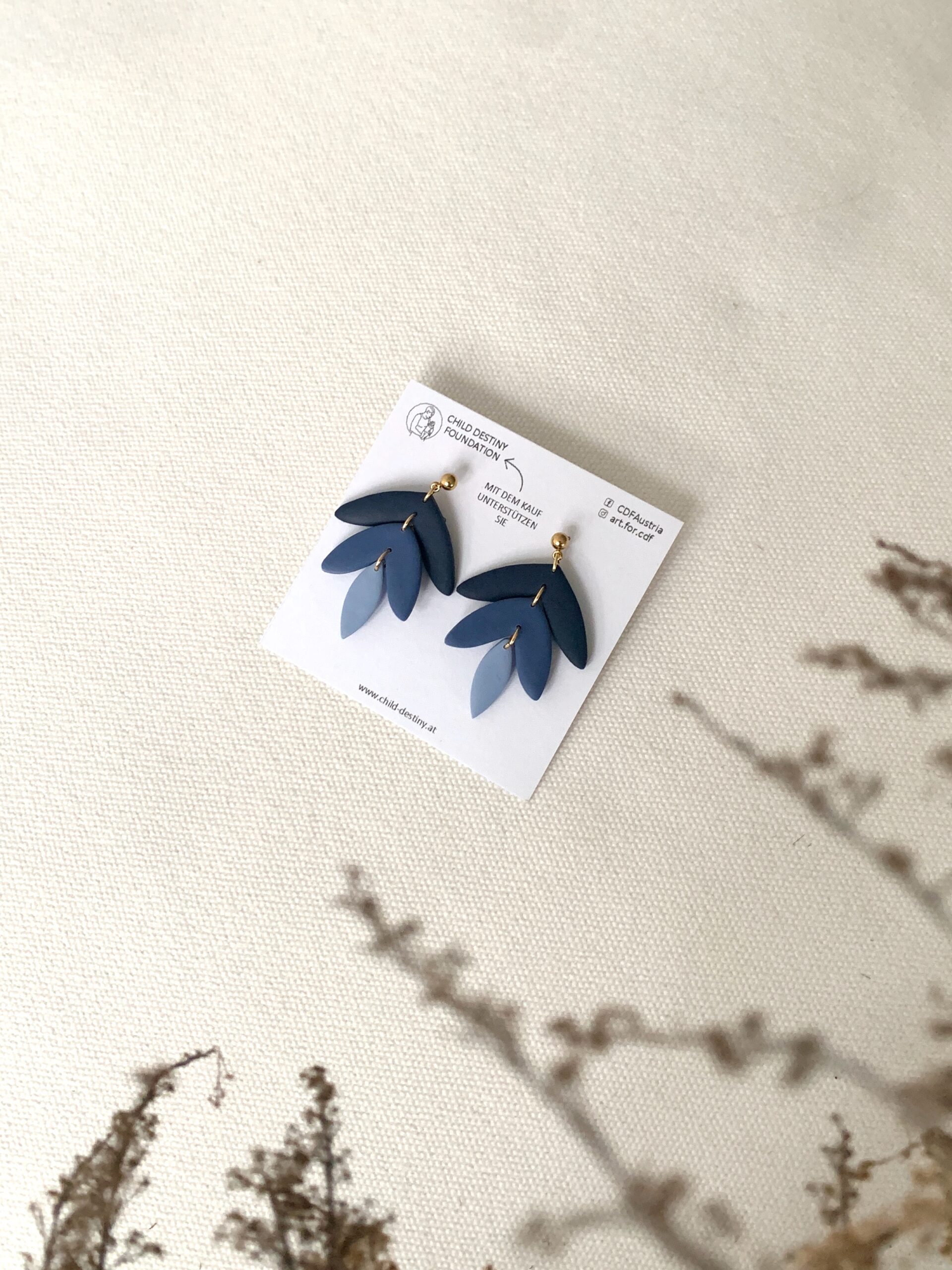 Blattförmige Ohrringe – Blau | Handgemacht