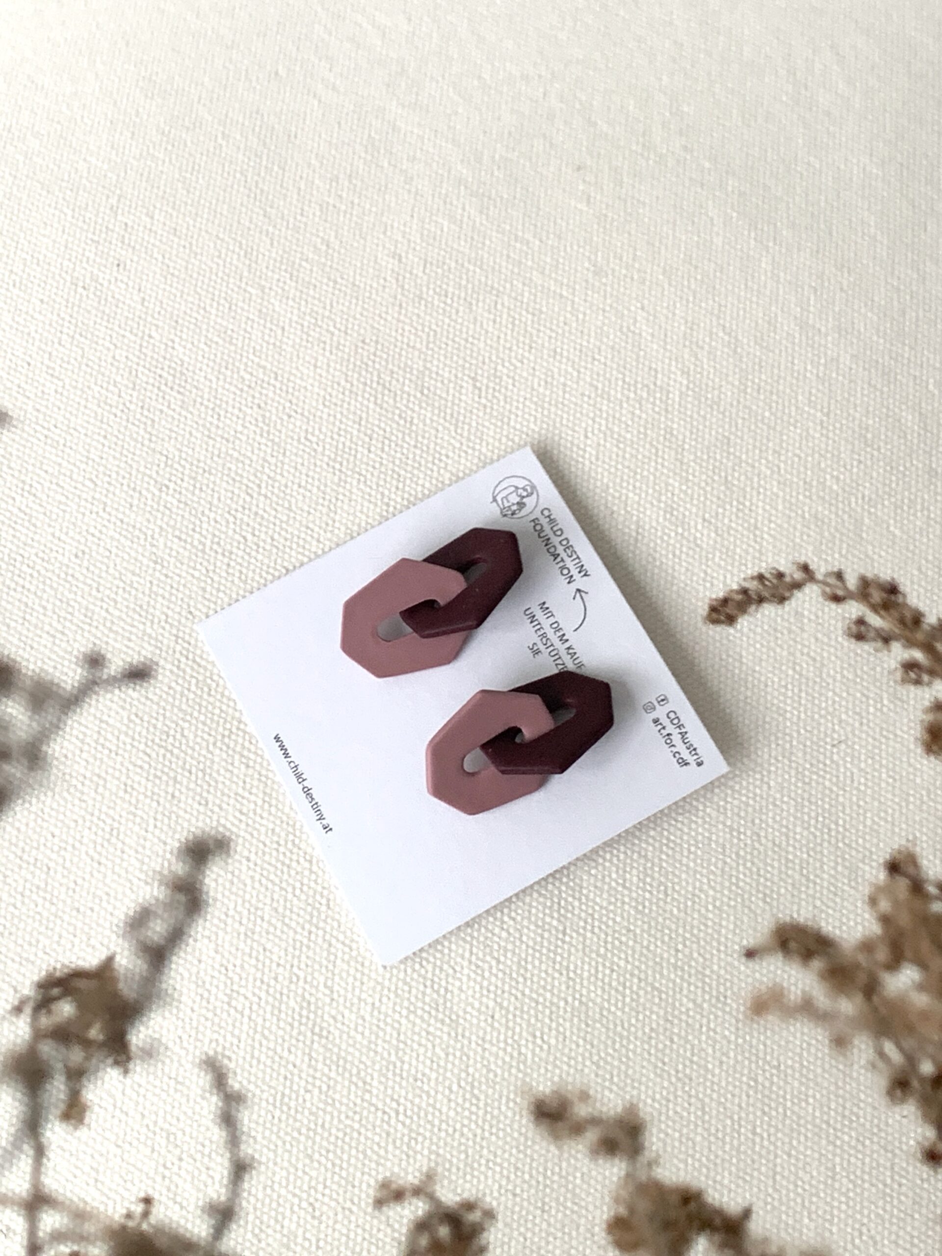 Geometrische Glieder-Ohrringe – dunkelrot / altrosa